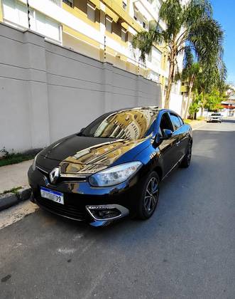 RENAULT FLUENCE 2.0 PRIVILÉGE 16V FLEX 4P AUTOMÁTICO RENAULT FLUENCE 2.0 PRIVILÉGE 16V FLEX 4P AUTOMÁTICO